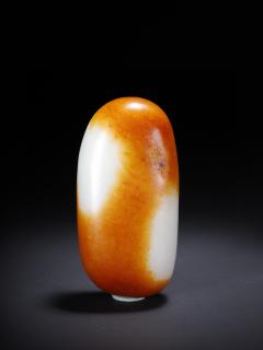 和田玉原石,尺寸:9.7×5.0×3.3厘米,重量300克