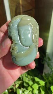收藏精品 和田玉碧玉沙枣青如来佛祖,重150克,规格7.4x4.5x2.7,俏色巧